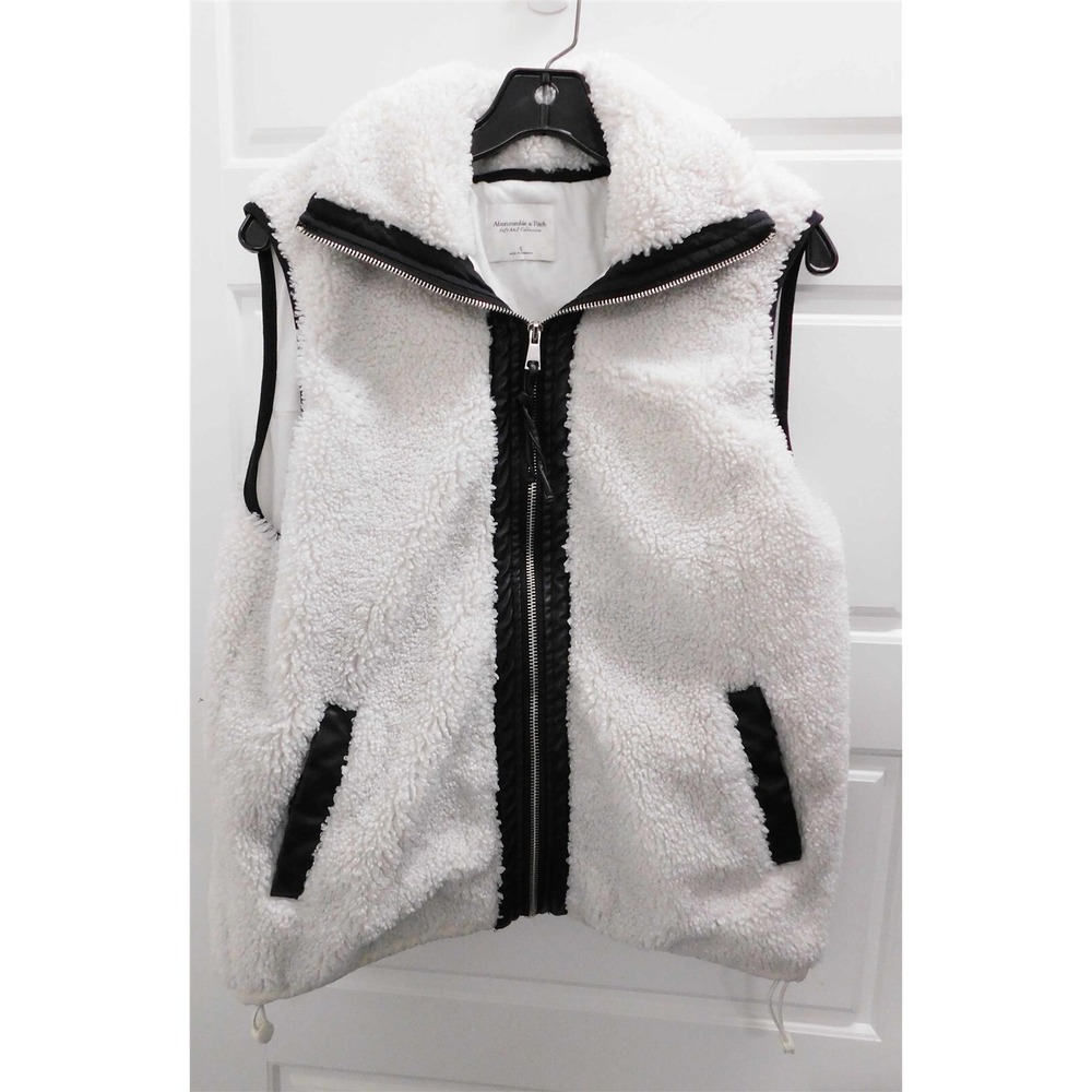 Abercrombie & Fitch Winter White Sherpa Black Faux Leather Vest sz‎ S